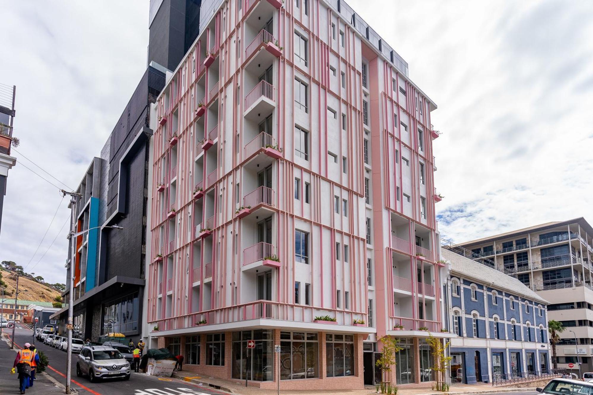 The Rose 204: Studio Apartment With Rooftop Pool 开普敦 外观 照片