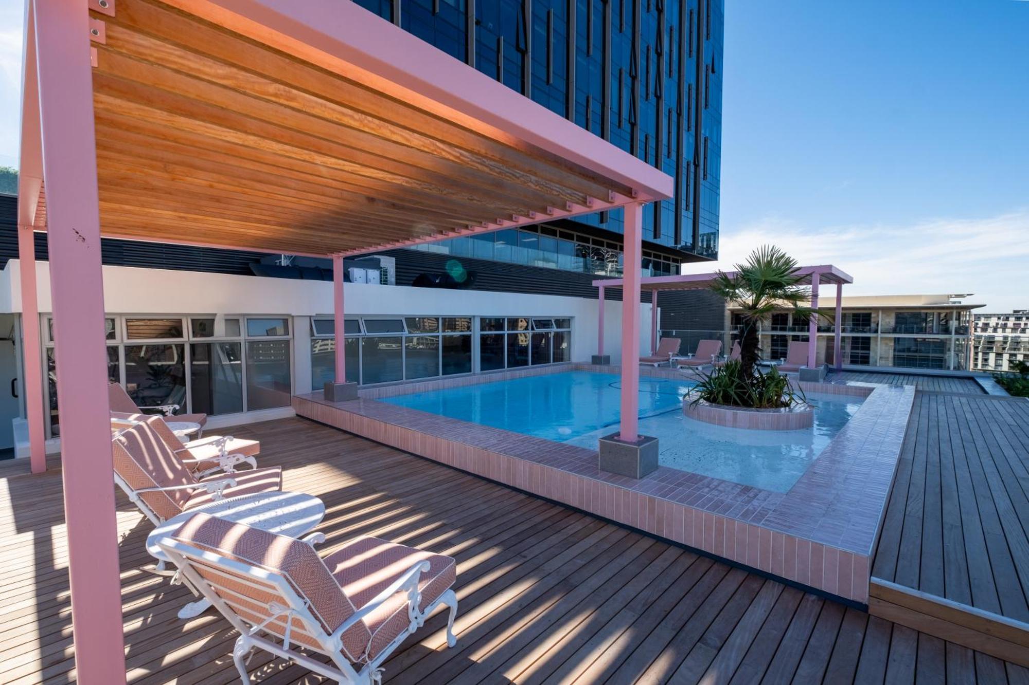 The Rose 204: Studio Apartment With Rooftop Pool 开普敦 外观 照片