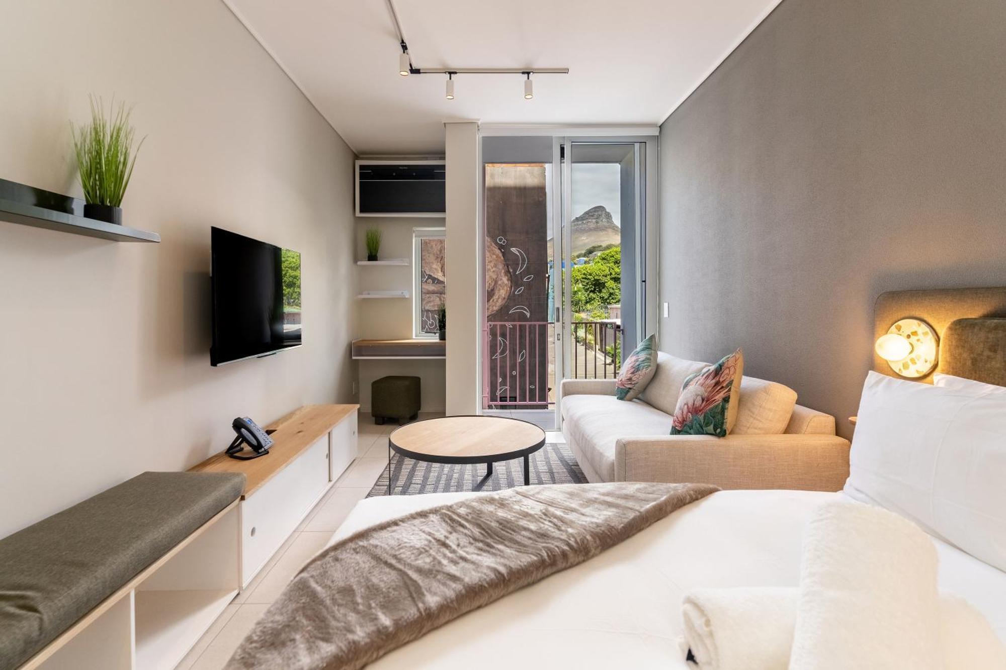 The Rose 204: Studio Apartment With Rooftop Pool 开普敦 外观 照片