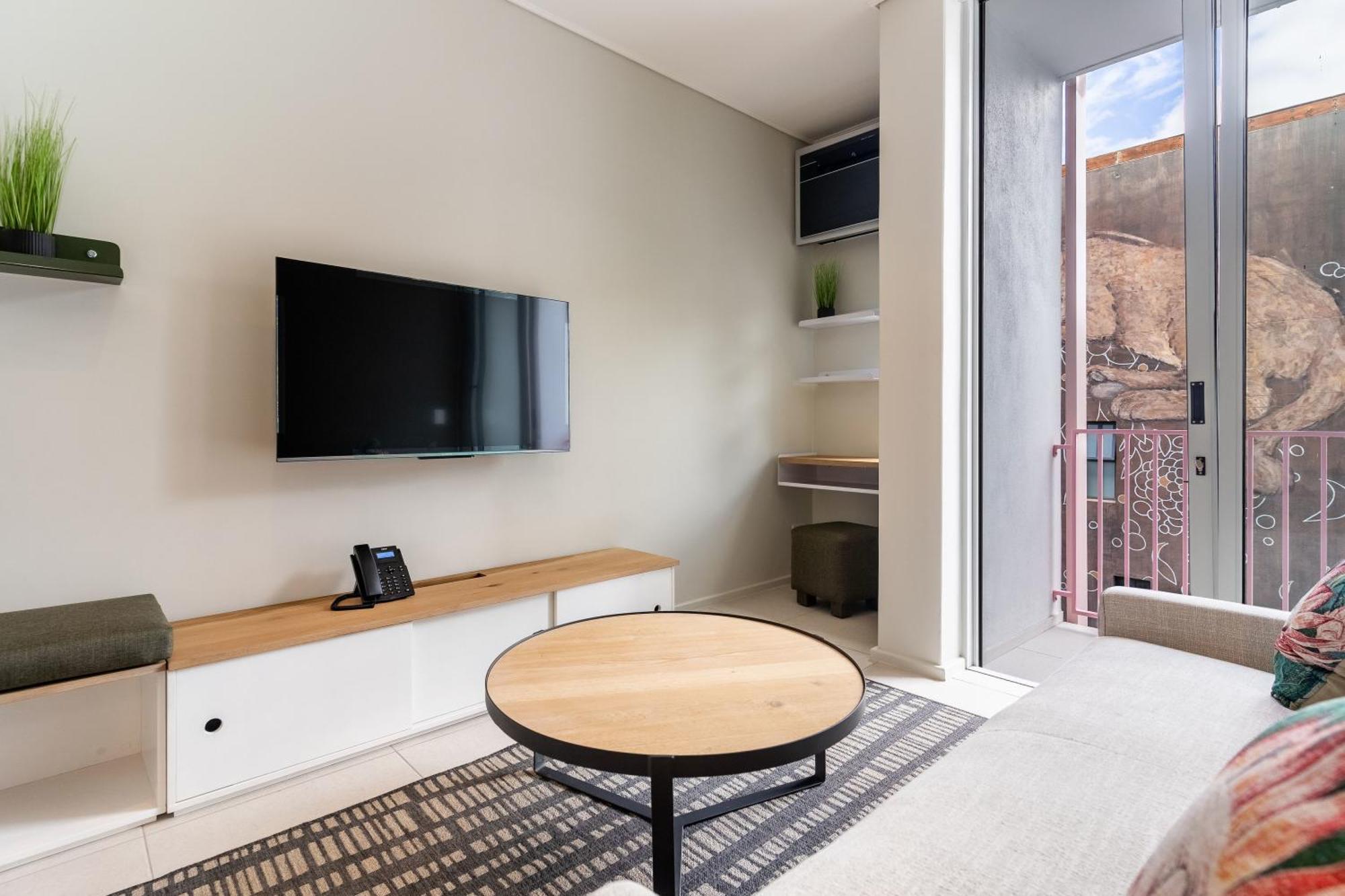The Rose 204: Studio Apartment With Rooftop Pool 开普敦 外观 照片