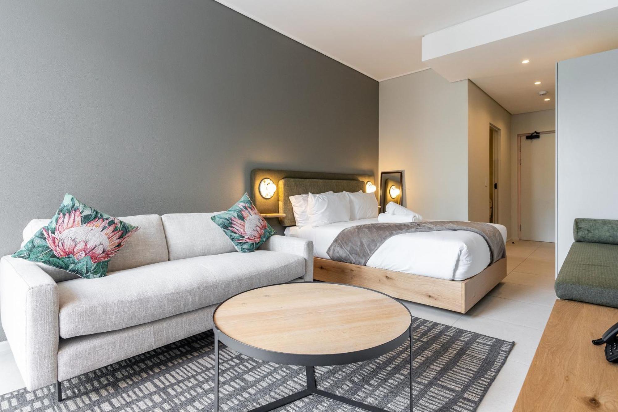 The Rose 204: Studio Apartment With Rooftop Pool 开普敦 外观 照片
